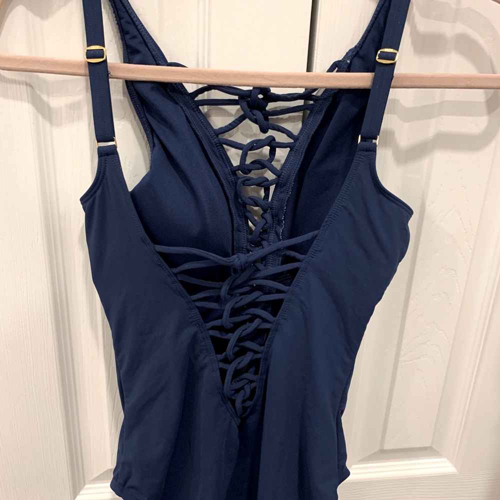 One piece bathing suit. Navy blue good condition